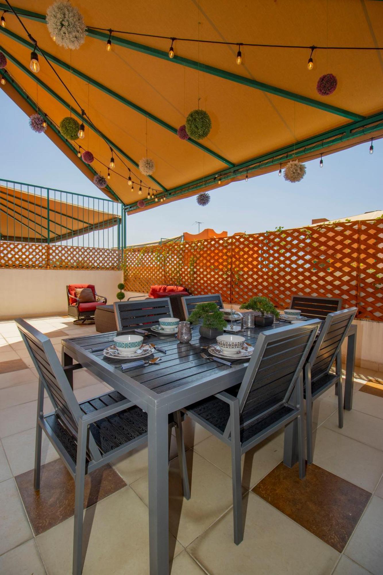 הוילה קוארנבאקאבה New! Bamboo Rooftop מראה חיצוני תמונה
