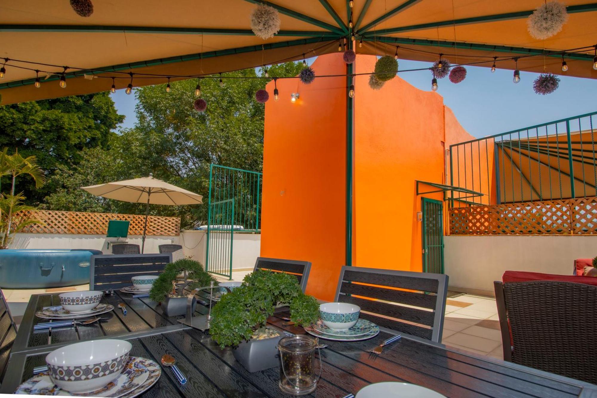 הוילה קוארנבאקאבה New! Bamboo Rooftop מראה חיצוני תמונה